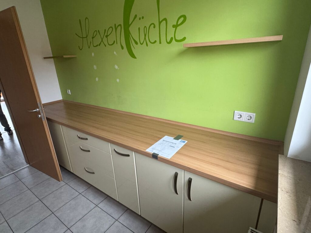 Küchendetail aus einer Montage von Handwerk Schmidt im Raum Roth