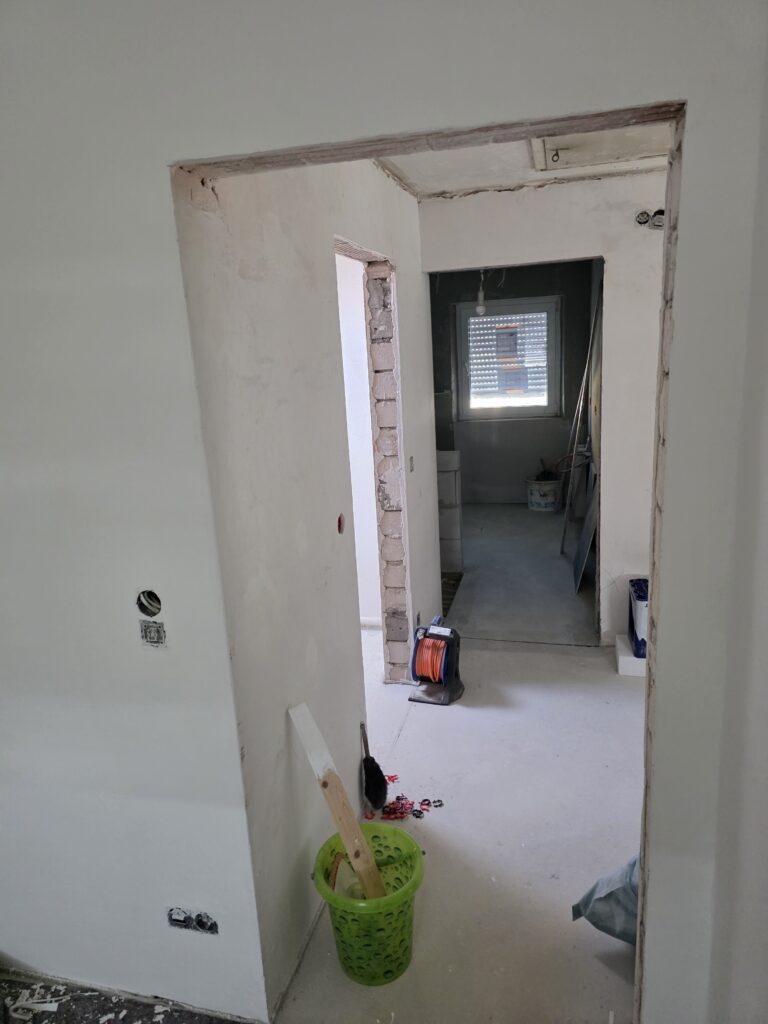 Innenausbau mit Zimmertüren von Handwerk Schmidt in Roth