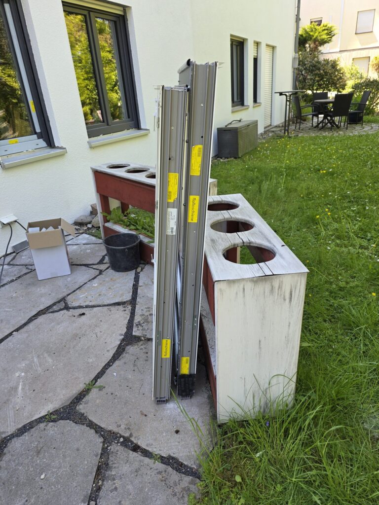 Fenster- und Tuerenmontage von Handwerk Schmidt in Roth